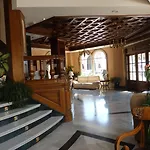 Ξενοδοχείο Aranda 2*