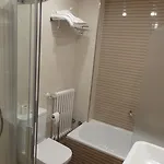 Ξενοδοχείο Aranda 2*