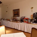 Aranda Ξενοδοχείο 2*
