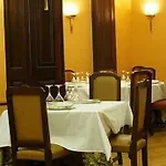 Ξενοδοχείο Aranda 2*