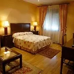Ξενοδοχείο Aranda 2*