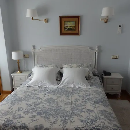Aranda Hotel 2*