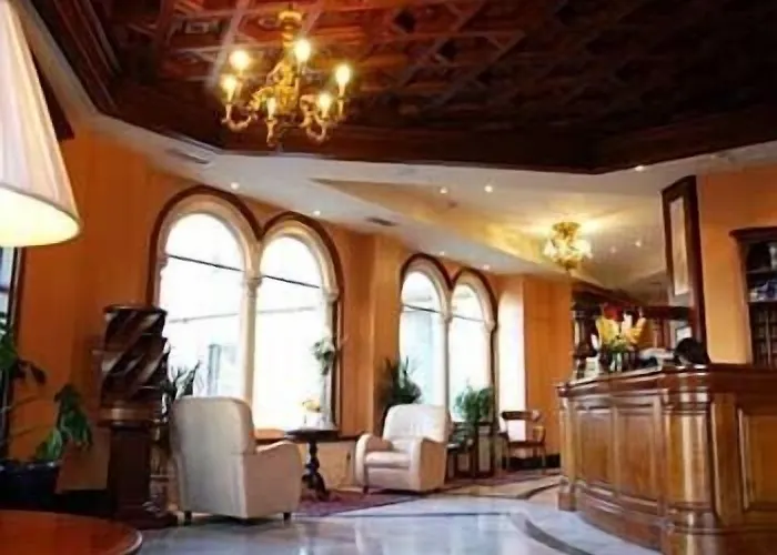 호텔 Aranda 아란다데두에로