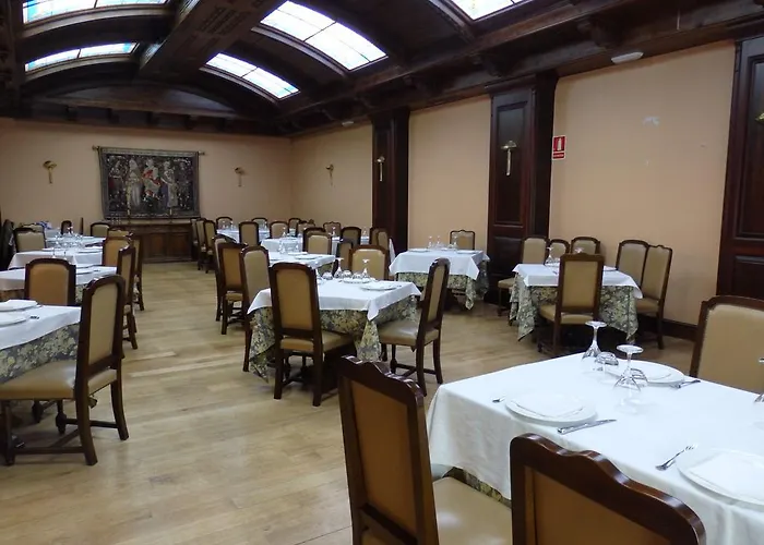 Отель Aranda 2*